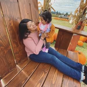 Meet your Posher, Cynthia